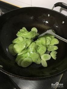 鸡吃小瓜好吗怎么吃视频,视频揭秘最佳食用方法